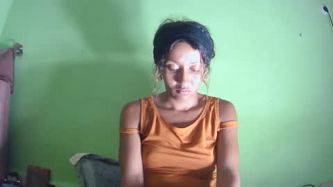 christine213 online show from 02-01-26, 06:39