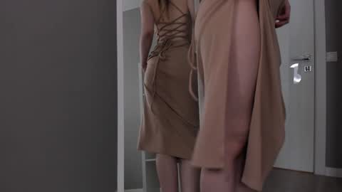 Snapshot of christine_bae chatting on 01-18-25, 05:04 Eva online show from 01-18-25, 05:04