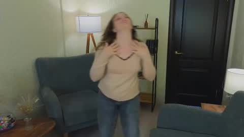 christine_torres_ online show from 10-11-25, 06:45