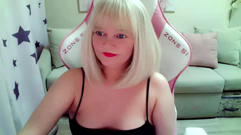 Christi online show from 09-17-25, 08:16