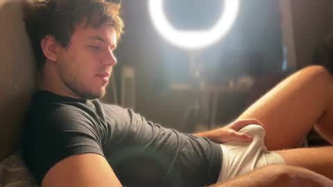 Christopher online show from 11-01-25, 07:43