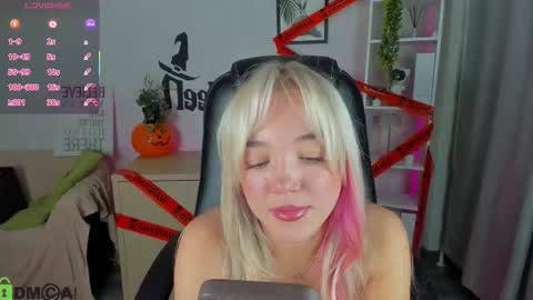 hristy3 online show from 10-30-25, 12:23