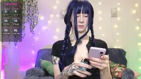 Snapshot of christy_memeow chatting on 10-31-25, 05:58 christy memeow online show from 10-31-25, 05:58