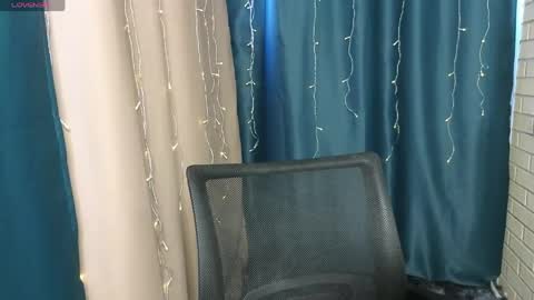 Snapshot of christy_memeow chatting on 05-08-26, 01:27 christy memeow online show from 05-08-26, 01:27