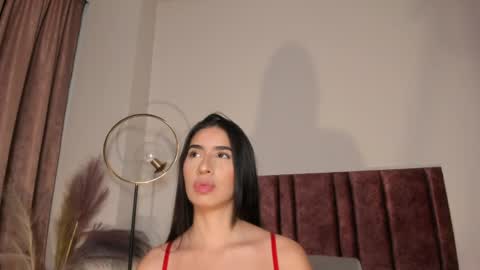 Snapshot of christy_seaa chatting on 05-08-26, 11:48 Christy online show from 05-08-26, 11:48