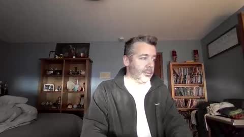 chrisw8121 online show from 12-14-25, 05:18