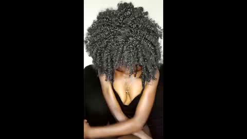 Snapshot of chroe22 chatting on 12-21-25, 02:13 chroe22 online show from 12-21-25, 02:13