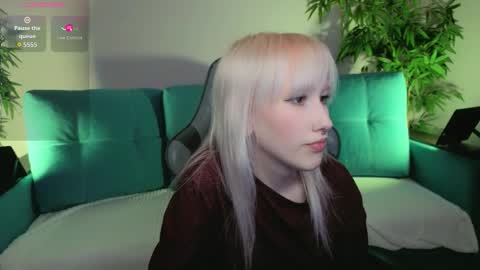 EvaBlonde TayaBrunette EliieBlack hair online show from 03-08-26, 03:05