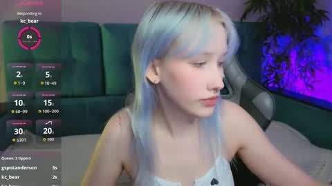 EvaBlonde TayaBrunette EliieBlack hair online show from 04-19-26, 02:05