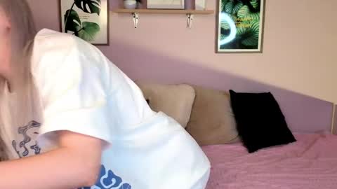 Snapshot of chrome_heartz chatting on 05-02-26, 02:22 EvaBlonde TayaBrunette EliieBlack hair online show from 05-02-26, 02:22