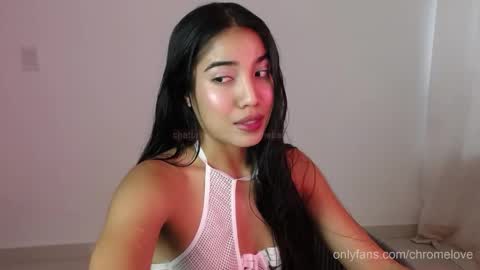 Snapshot of chromebabe_ chatting on 05-14-26, 10:05 Gwendy Fox online show from 05-14-26, 10:05