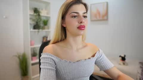 Snapshot of chronic__love chatting on 02-09-25, 02:07 chronic love online show from 02-09-25, 02:07