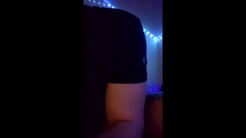 Snapshot of chronicup chatting on 12-15-25, 08:40 chronicup online show from 12-15-25, 08:40