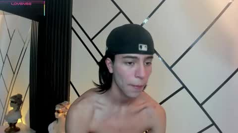 chrristopher77 online show from 09-15-25, 04:18