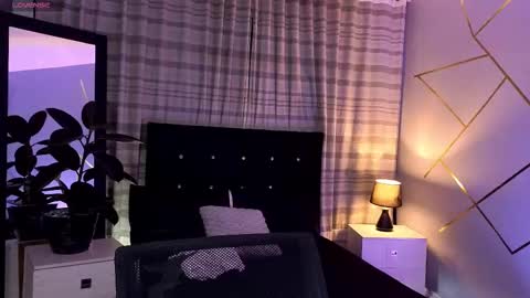 Snapshot of chrristopher77 chatting on 10-10-25, 04:22 chrristopher77 online show from 10-10-25, 04:22