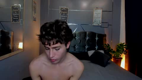 Snapshot of chrristopher77 chatting on 10-17-25, 01:57 chrristopher77 online show from 10-17-25, 01:57