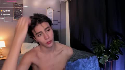 Snapshot of chrristopher77 chatting on 11-11-25, 05:46 chrristopher77 online show from 11-11-25, 05:46