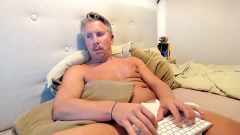 ChrisBang online show from 12-18-25, 05:52