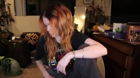 Chrys online show from 04-17-26, 05:43