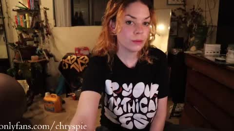 Snapshot of chrysanthulu chatting on 05-16-26, 06:21 Chrys online show from 05-16-26, 06:21