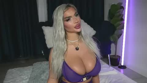 Chrystal online show from 06-29-26, 07:36