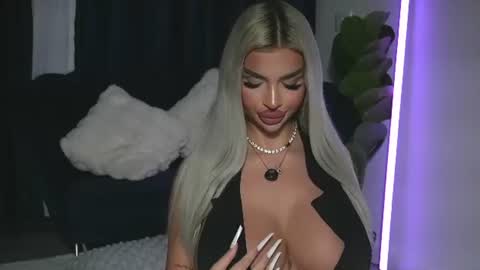 Chrystal online show from 07-04-26, 07:20