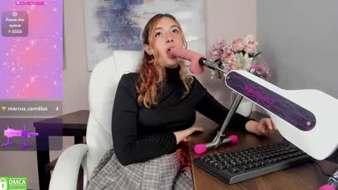 Snapshot of chubby_vaniie_ chatting on 12-18-24, 08:14 Vanesa online show from 12-18-24, 08:14