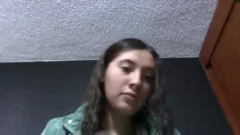 Snapshot of chubby_vaniie_ chatting on 03-05-25, 04:35 Vanesa online show from 03-05-25, 04:35