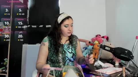 Snapshot of chubby_vaniie_ chatting on 11-10-25, 03:33 Vanesa online show from 11-10-25, 03:33