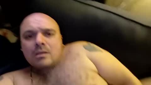 chubbyman40 online show from 04-05-26, 07:44