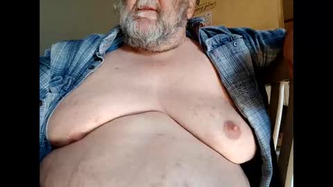 Snapshot of chubyluver11896 chatting on 10-21-25, 04:41 chubyluver11896 online show from 10-21-25, 04:41