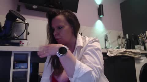 Jessica online show from 12-11-24, 09:23