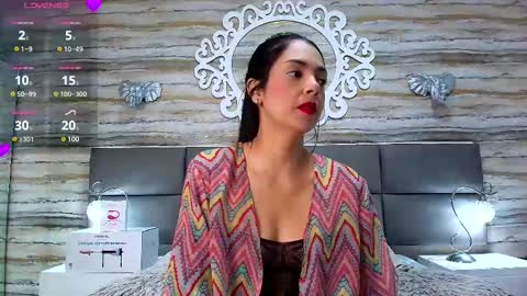 ...   ... online show from 02-11-25, 04:33