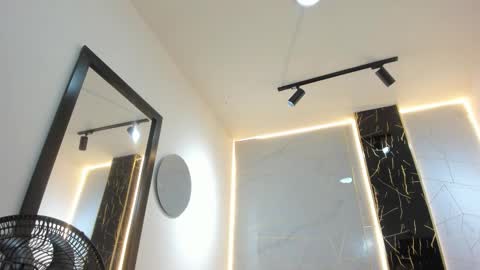 ...   ... online show from 02-01-26, 04:00