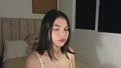 Mia online show from 03-19-26, 05:00