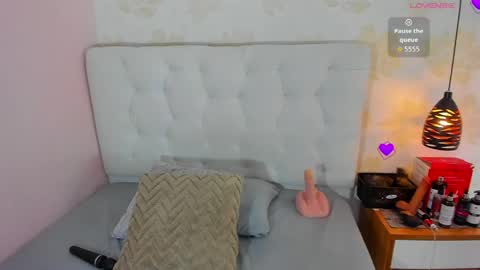 Snapshot of cielo_banks chatting on 05-30-26, 07:11 CIELO online show from 05-30-26, 07:11