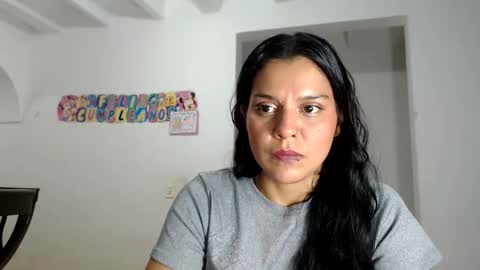 Snapshot of cielonoir04 chatting on 06-04-26, 05:13 Cielo Noir online show from 06-04-26, 05:13