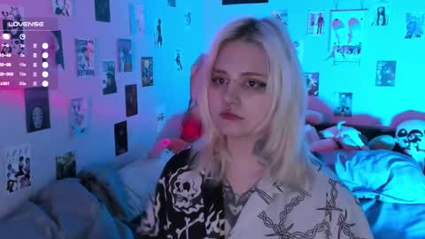 Snapshot of cigaretteduringsex chatting on 11-23-25, 01:22 Helen and Teya online show from 11-23-25, 01:22