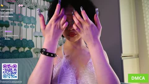   L  online show from 03-19-26, 05:00