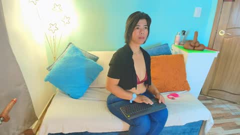 Snapshot of cinderella_jackson chatting on 05-22-26, 11:38 Cinderela Jackson online show from 05-22-26, 11:38