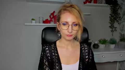 Cinderella online show from 03-05-26, 06:31