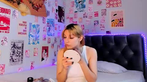 Snapshot of cindymori chatting on 05-04-26, 05:58 cindymori online show from 05-04-26, 05:58