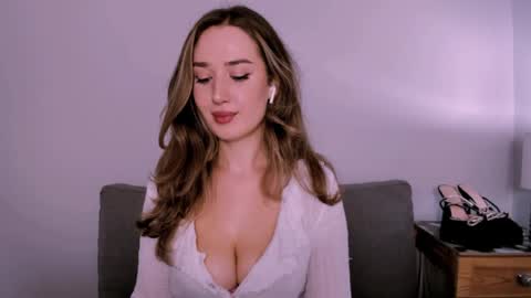 Snapshot of cindyprettywomen chatting on 07-02-26, 04:24 cindyprettywomen online show from 07-02-26, 04:24