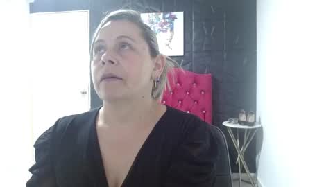 cinthia1609 online show from 02-08-25, 07:27