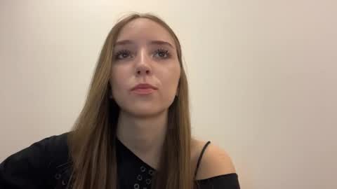 Aurora online show from 04-12-26, 02:22