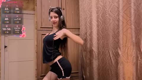 Lisa Salivan online show from 11-12-25, 12:22