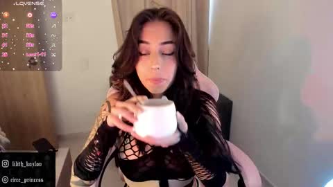 Paulina online show from 10-23-25, 09:57