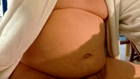Snapshot of circus_bear chatting on 06-14-26, 06:04 Circus Bear online show from 06-14-26, 06:04