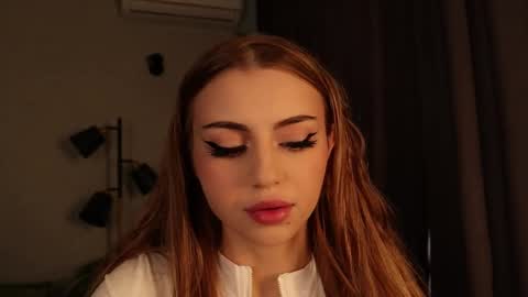 Snapshot of cirilada chatting on 02-25-25, 02:11 Sandy online show from 02-25-25, 02:11