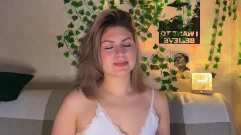 karina online show from 11-22-25, 01:32